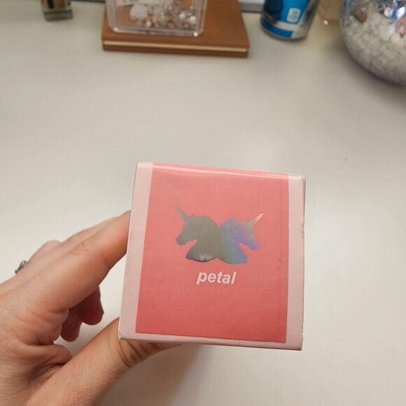 LIME CRIME UNICORN HAIR RAINBOW MIST TEMPORARY COLOR SPRAY CAN 2.5 OZ PETAL NEW - Picture 6 of 6